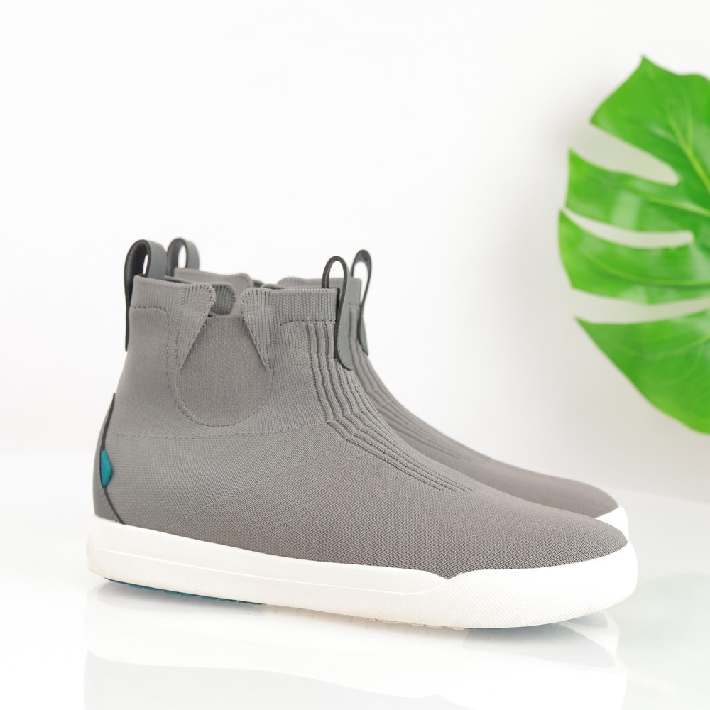 Vessi Womens Weekend Chelsea Boots Size 9 Gray Knit Waterproof Sneaker Booties
